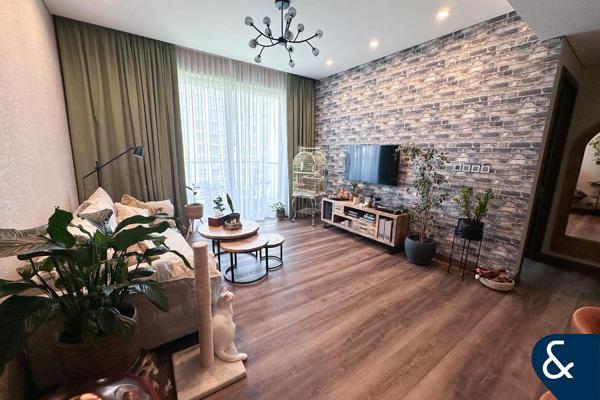 1 Bedroom | Vacant On Transfer | Park View